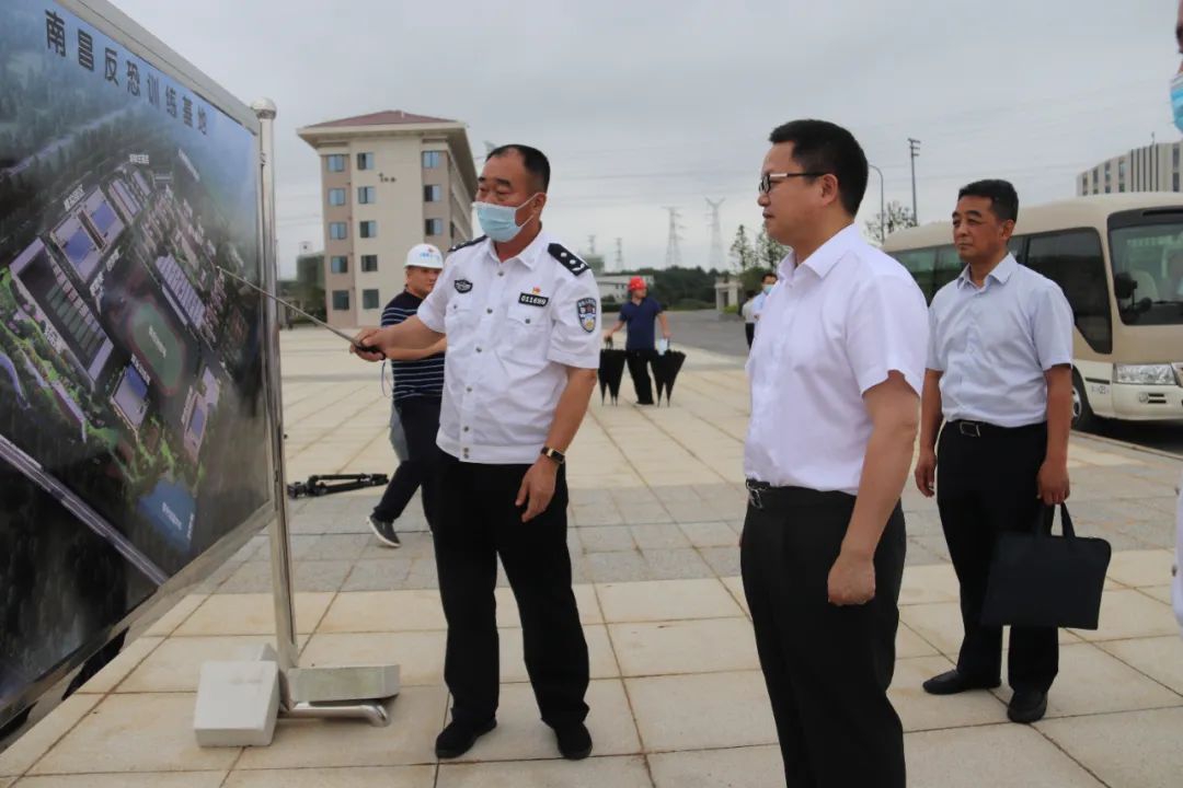 凝心聚力打造全國(guó)一流反恐訓(xùn)練基地 吳建平實(shí)地督導(dǎo)調(diào)度“胡子工程”攻堅(jiān)銷號(hào)